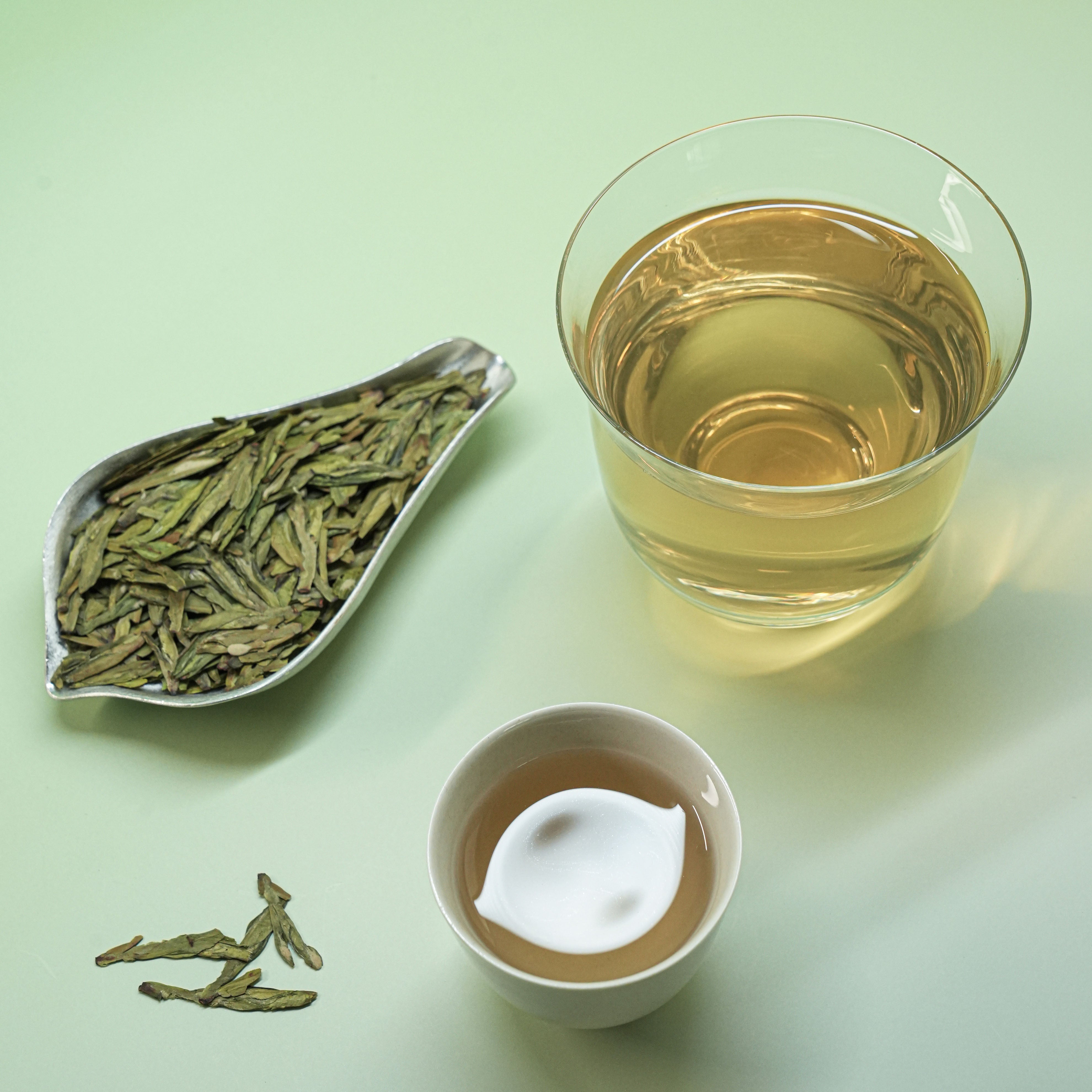 Discovering Dragon Well Tea (龙井) : A Green Tea Treasure from China