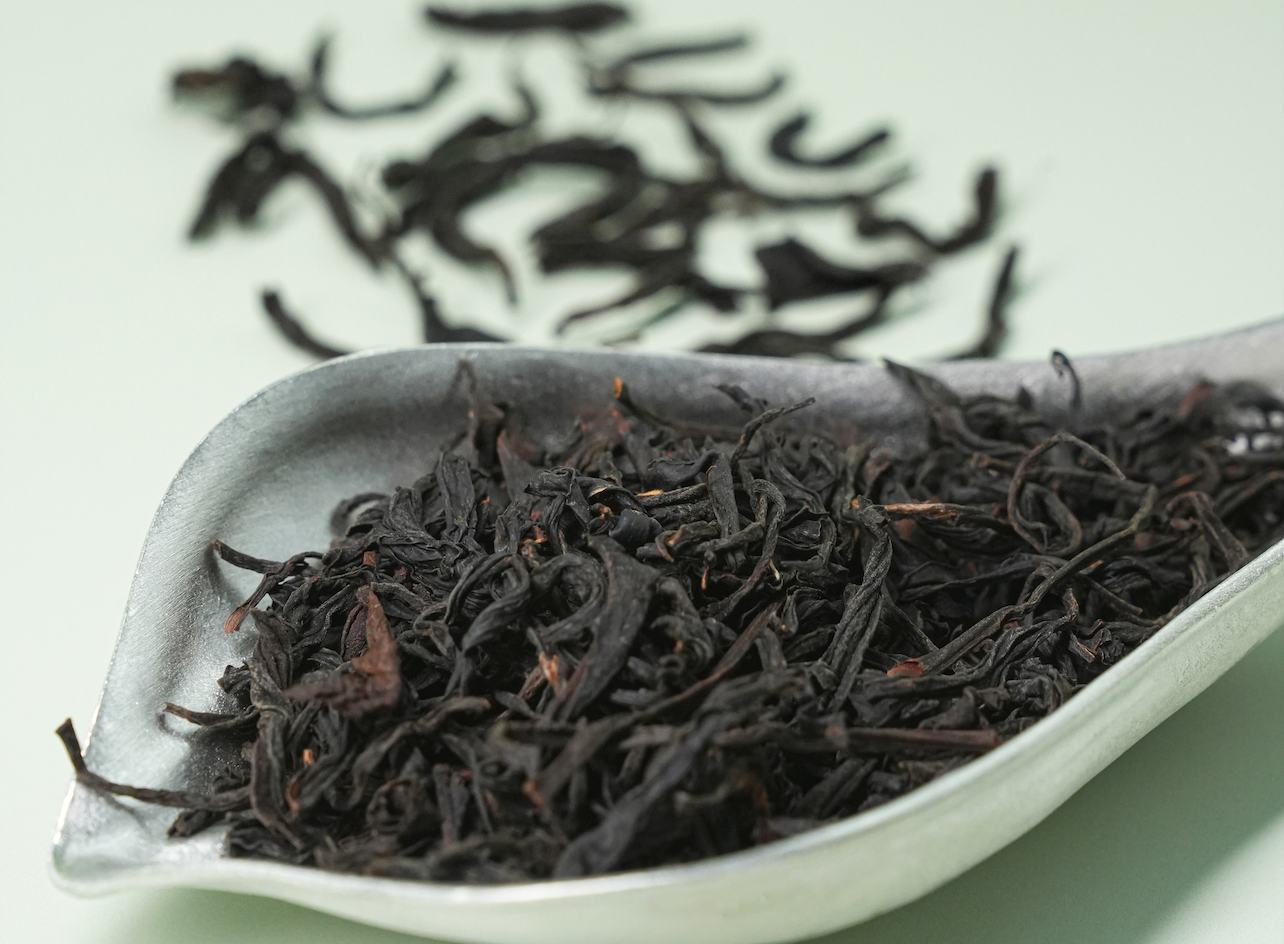 Wild Tree Black Tea (野生红茶): A Rare, Untamed Black Tea Experience