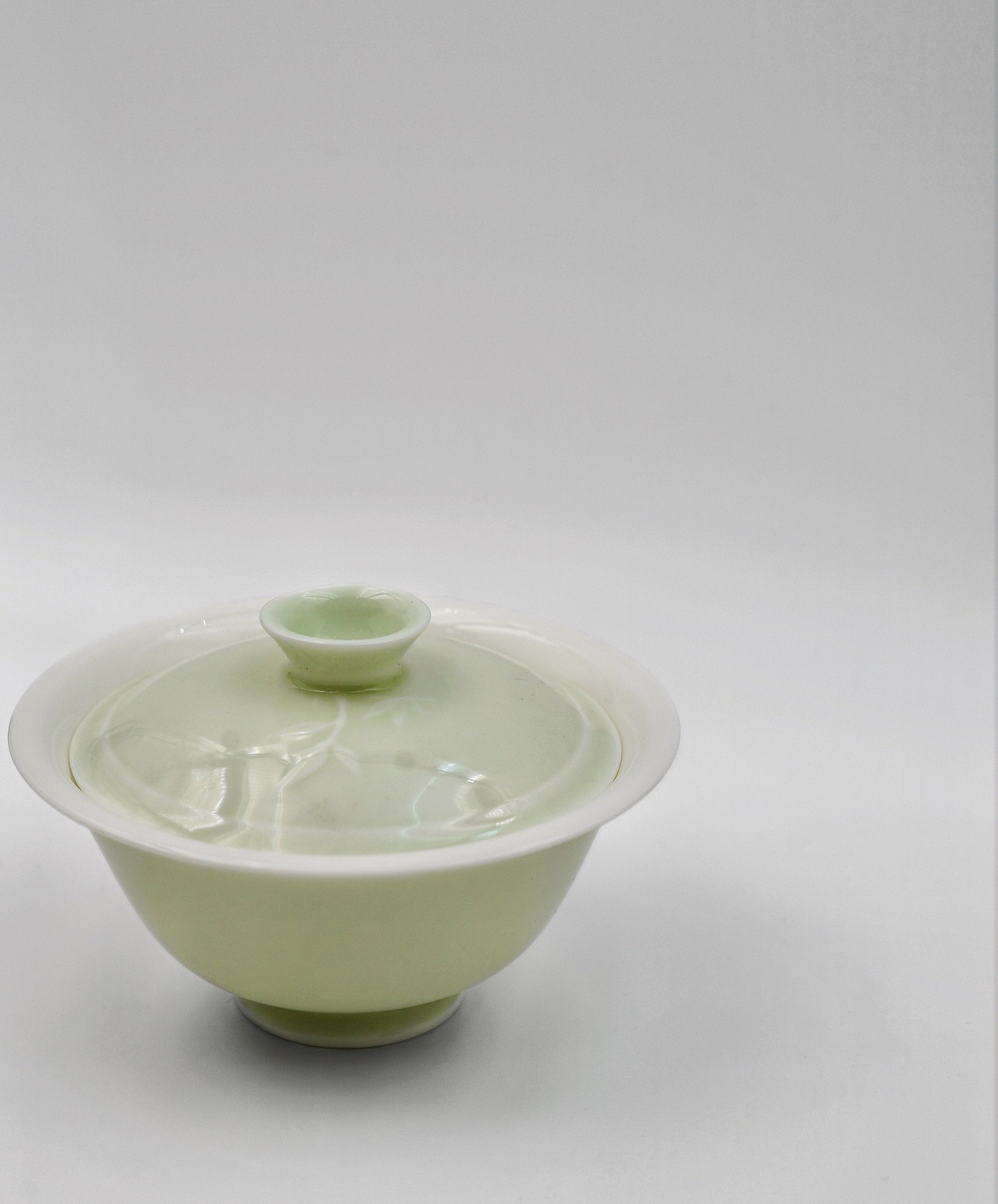 Elegant Thin Porcelain Kung Fu Tea Gaiwan