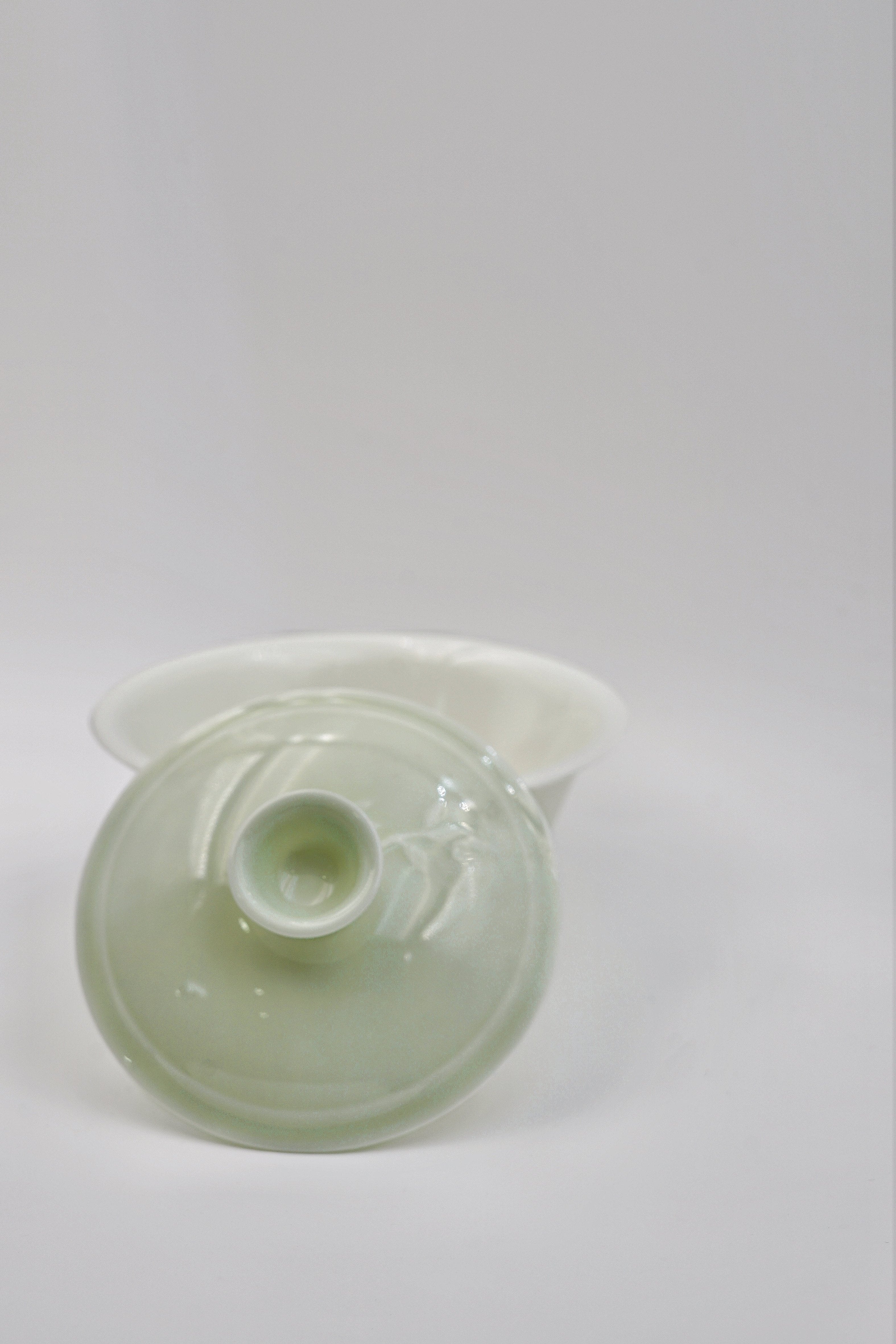 Elegant Thin Porcelain Kung Fu Tea Gaiwan