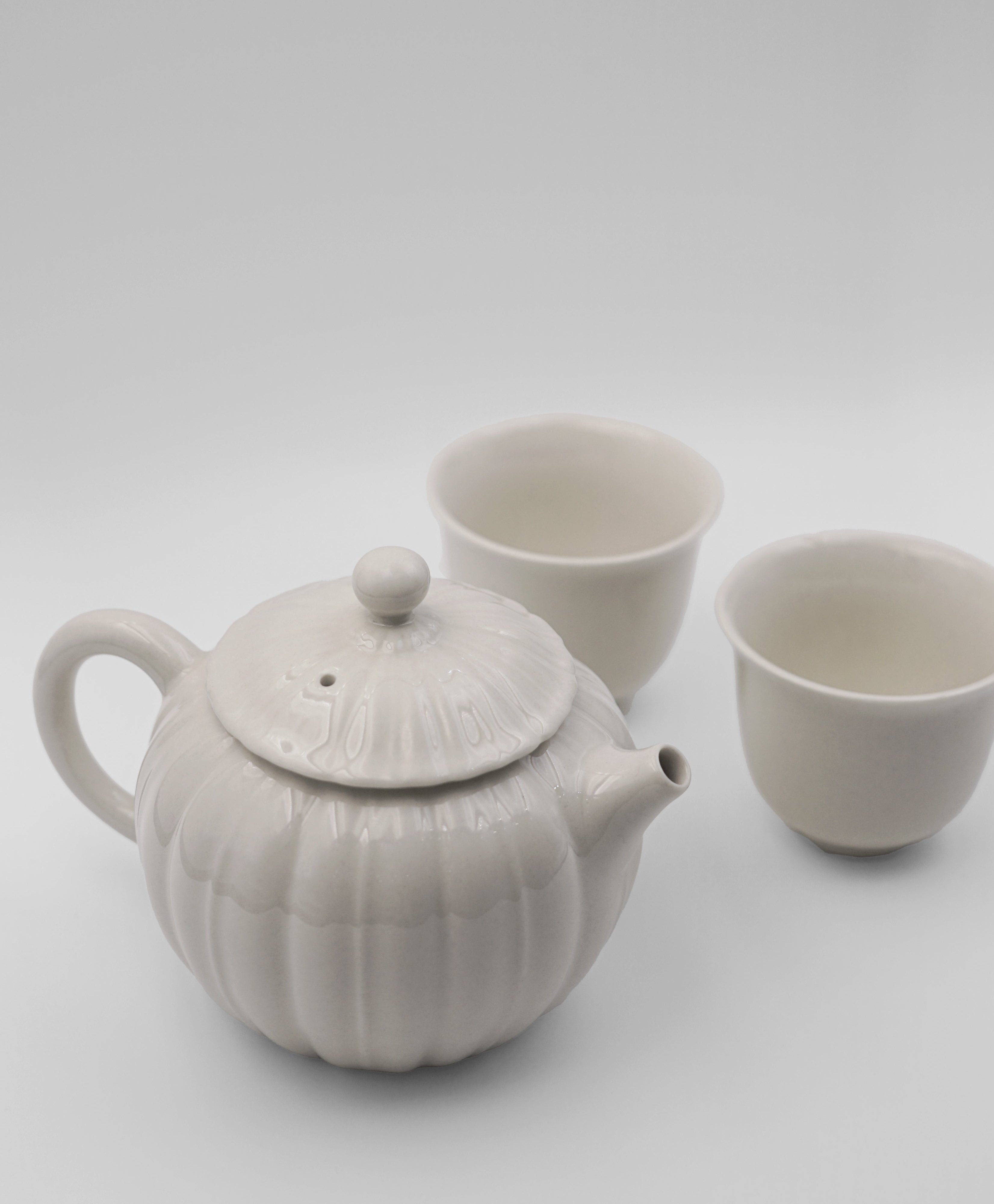 Handcrafted Ash Glaze Porcelain Teapot Set